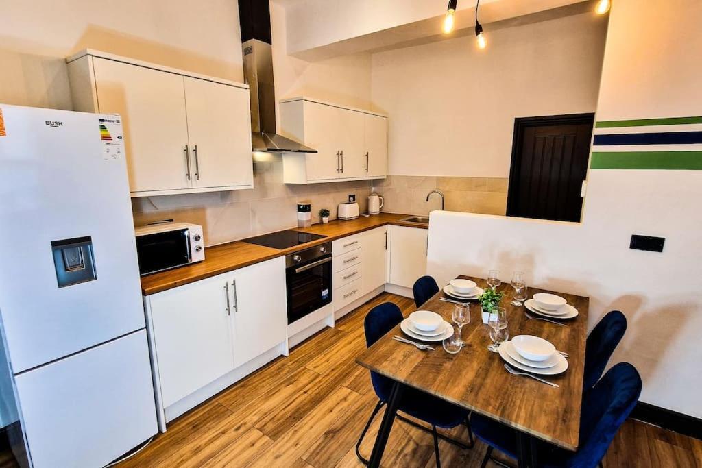 Beautiful Flat On Breck Road Leilighet Liverpool Eksteriør bilde